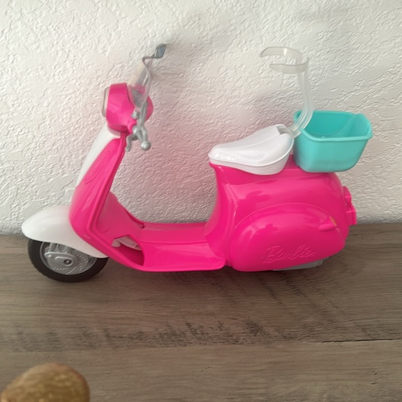 Barbie Bundle - Picture 5 of 5